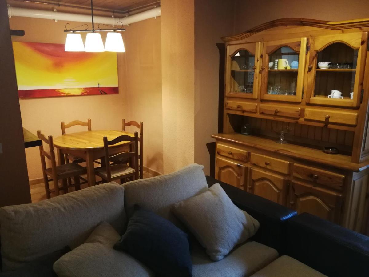 Nuria Apartment